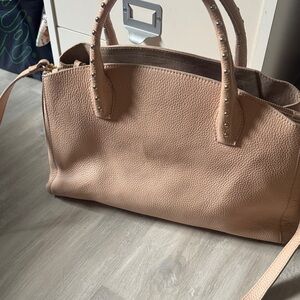 Iacucci baby pink handbag